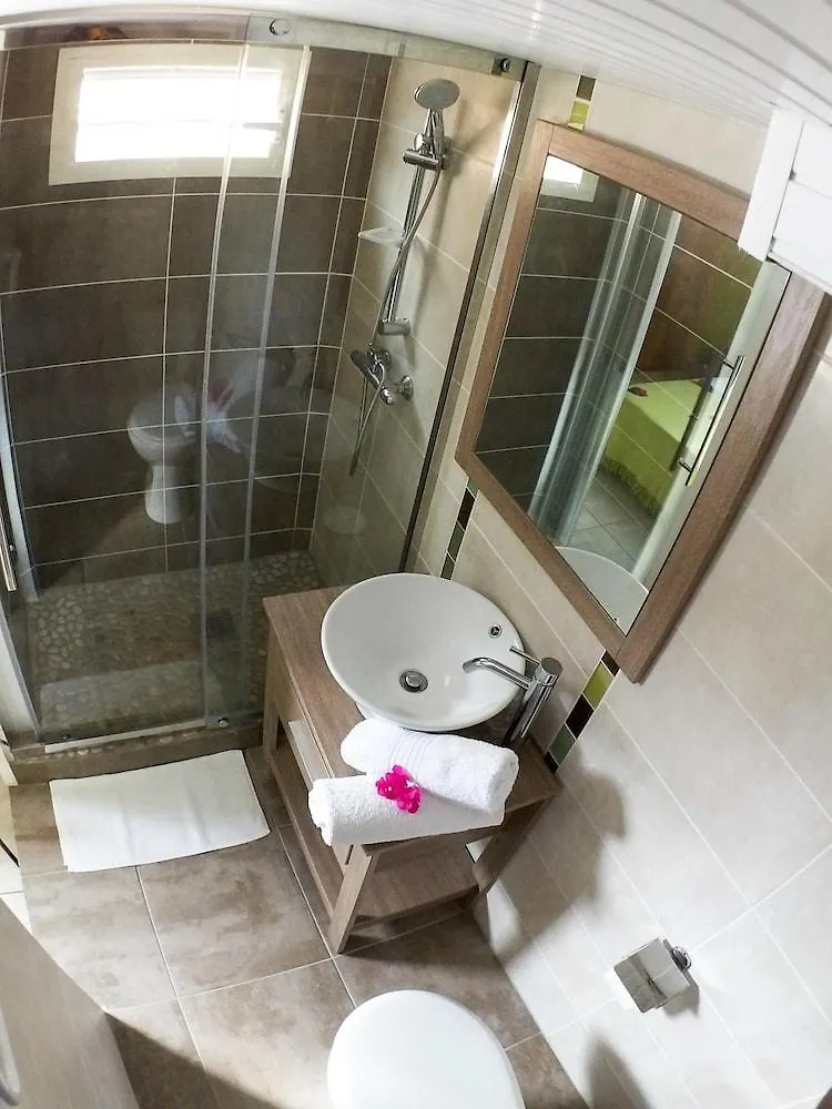Hotel Tante Arlette Grand'Riviere 2*,  Martinica